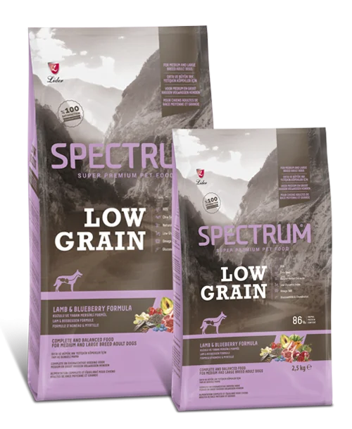 Spectrum düşük tahıllı kuzulu yaban mersinli orta büyük ırk yetişkin köpek maması 12 kg paket görseli