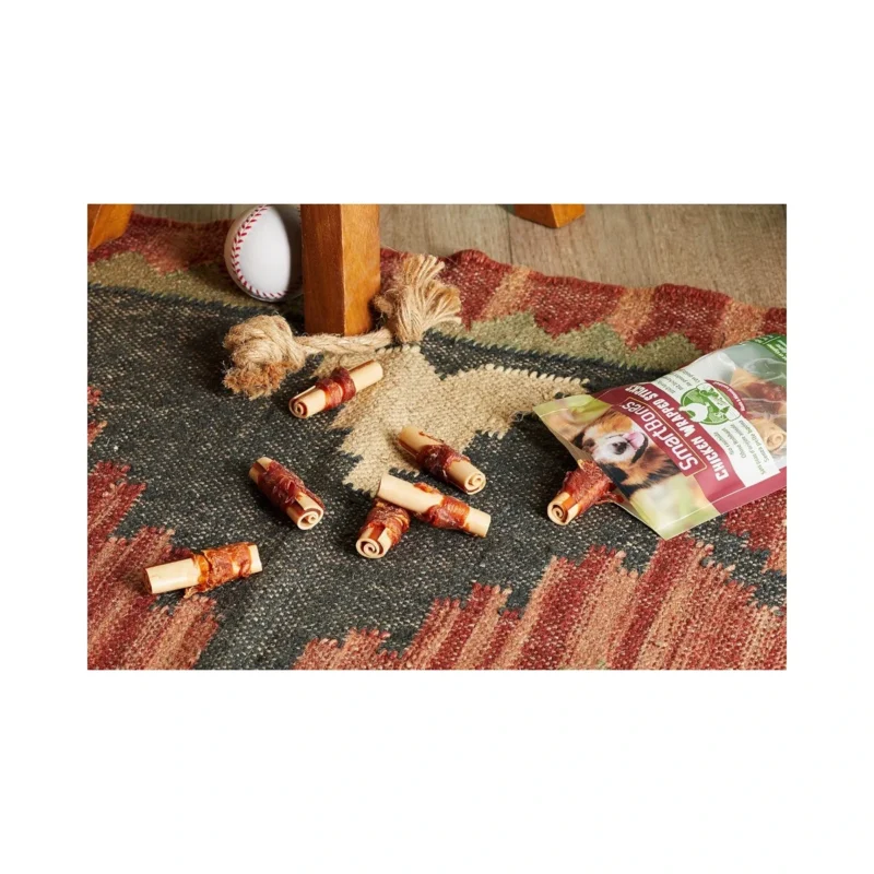SmartBones Tavuklu Mini Köpek Kemiği ile dişleri temiz, sindirimi kolay ve lezzetli çiğneme keyfi